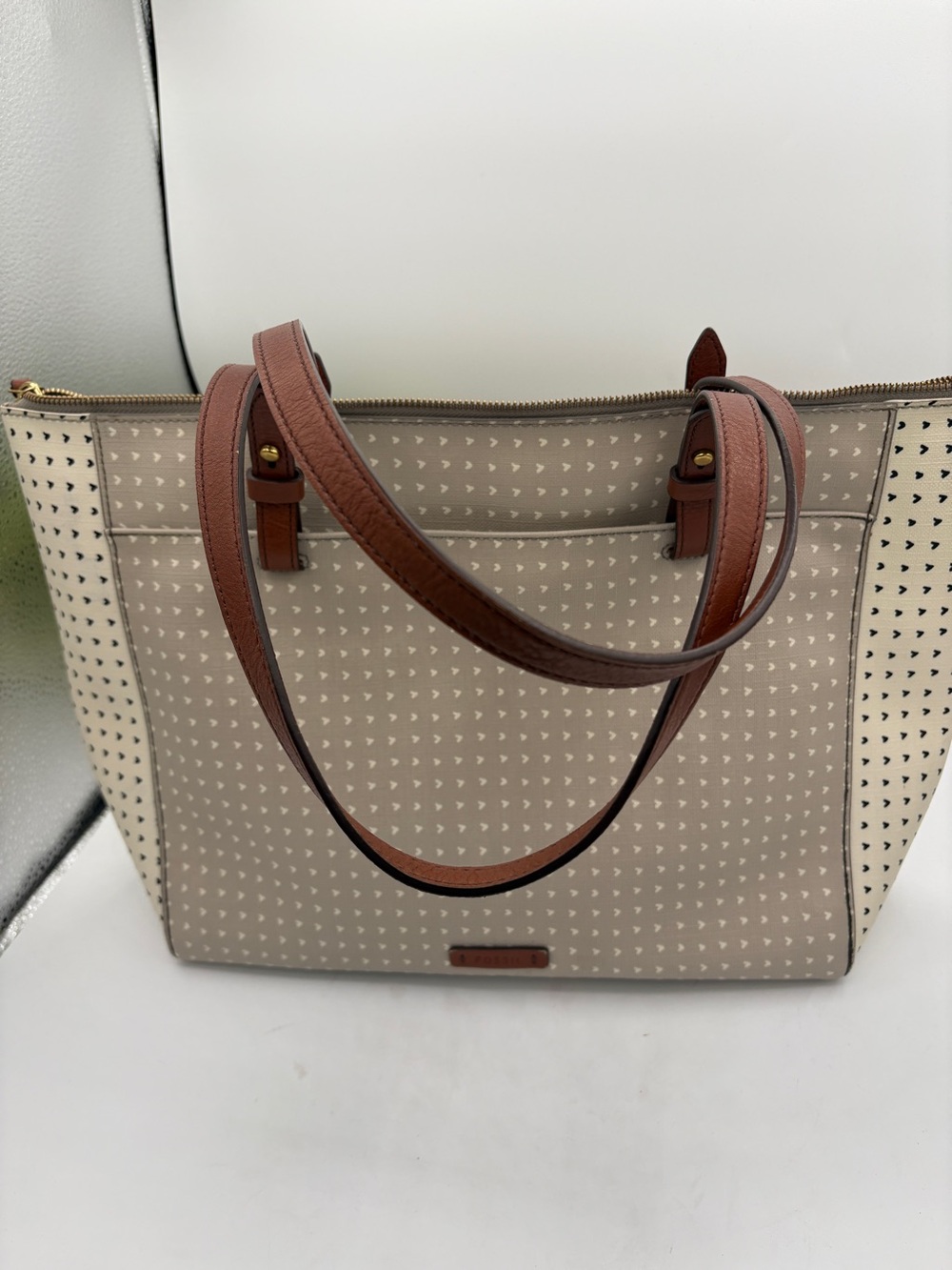 Fossil Women’s Tote Bag in Taupe with Brown Straps